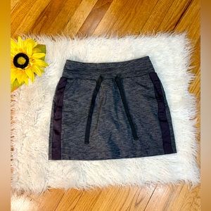 ❤️ athletica gray black skort in like new condition woman’s small
